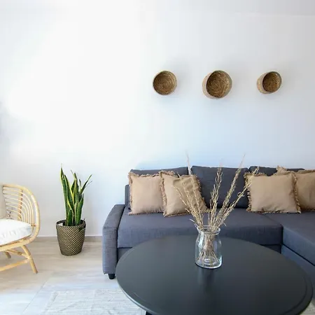 Phaedrus Living: Seaside Luxury Flat Limnaria 152 Apartmán