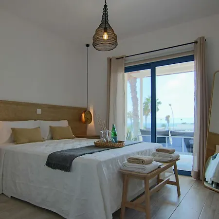 Apartment Phaedrus Living: Seaside Luxury Flat Limnaria 152