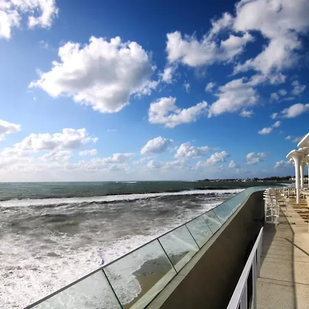Apartment Phaedrus Living: Seaside Luxury Flat Limnaria 152 *