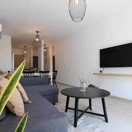 Phaedrus Living: Seaside Luxury Flat Limnaria 152 * Пафос