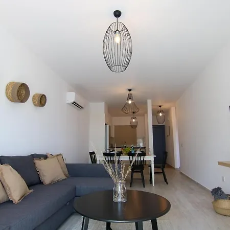 Phaedrus Living: Seaside Luxury Flat Limnaria 152 Пафос