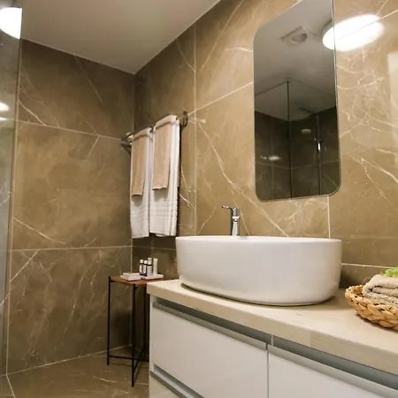 Phaedrus Living: Seaside Luxury Flat Limnaria 152 Апартаменты