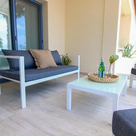 Phaedrus Living: Seaside Luxury Flat Limnaria 152 Пафос