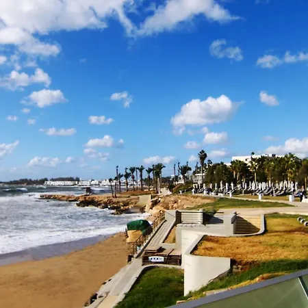 Phaedrus Living: Seaside Luxury Flat Limnaria 152 アパート パ フォス