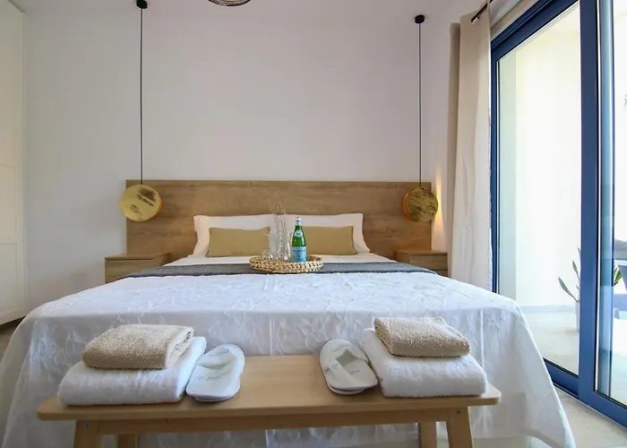 Phaedrus Living: Seaside Luxury Flat Limnaria 152 アパート パ フォス